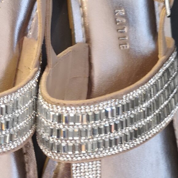 Kelly & Katie Ladies Silvya Flat Thong  Size 8.5 Bling Sandals - Picture 10 of 10